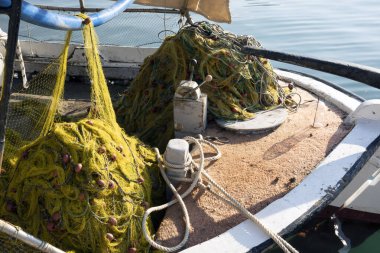 Kefalonia - Yunanistan - 15 Ağustos 2025: Argostoli Limanı, Kefalonia, Yunanistan.