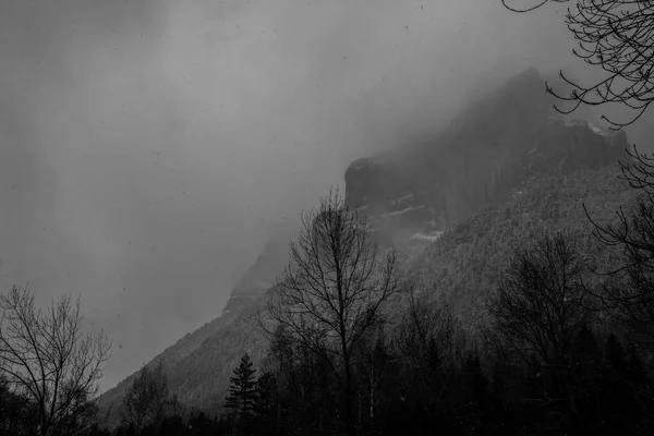 Zima Národním Parku Ordesa Monte Perdido Pyreneje Španělsko — Stock fotografie