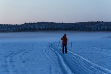 Nuorgam, Laponya, Finlandiya 'da kayak gezisi