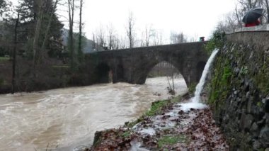 Olot kasabasında sel, La Garrotxa, Girona, İspanya. Ocak 2020