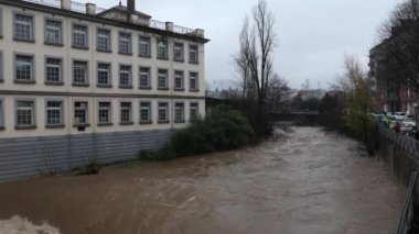 Olot kasabasında sel, La Garrotxa, Girona, İspanya. Ocak 2020