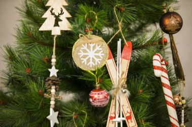 Noel ağacı süslemeleri ve oyuncakları. Özet ve arkaplan sahnesi.