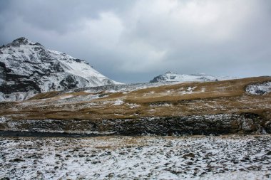 Güney İzlanda, Kuzey Avrupa 'da kış manzarası.