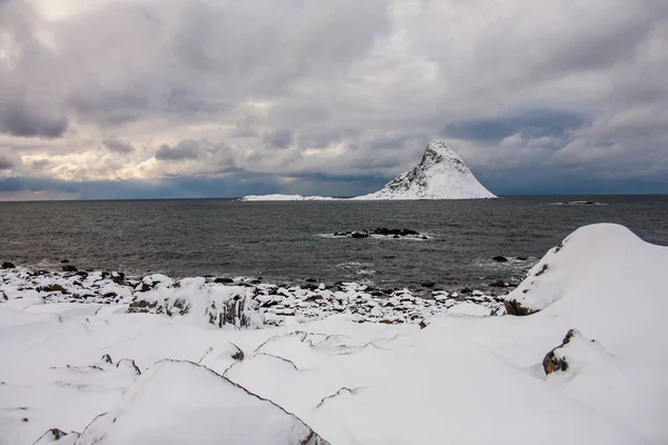 Зима Bleik Beach Lofoten Islands Northern Norway — стоковое фото