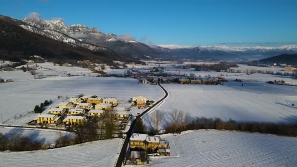 Εναέρια Σκηνή Drone Από Την Χιονόπτωση Hostalets Bas Garrotxa Girona — Αρχείο Βίντεο
