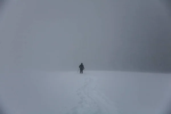 Bleik Plajı 'nda kış, Lofoten Adaları, Kuzey, Norveç.