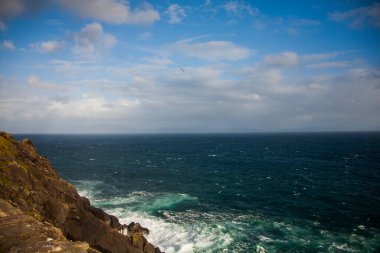 İrlanda topraklarında bahar manzarası.