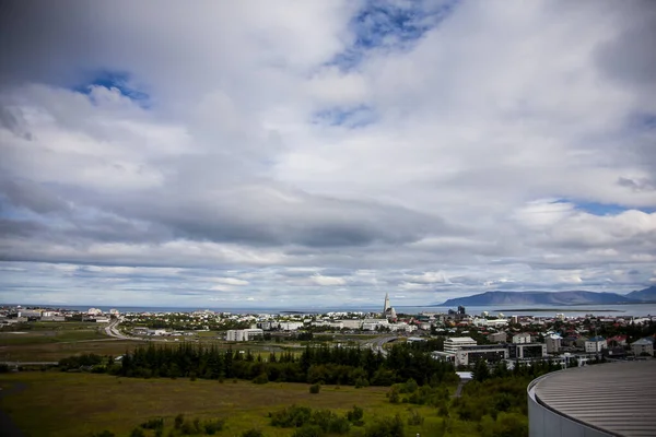 冰岛南部雷克雅未克的夏季风景 — 图库照片