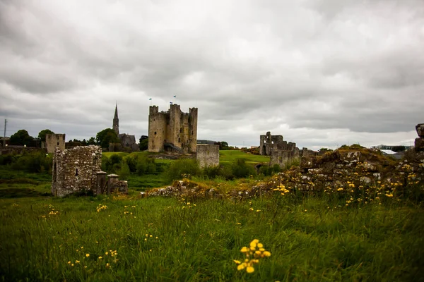 Spring Trim Castle Caislean Bhaile Atha Troim Ireland — Stock Photo, Image