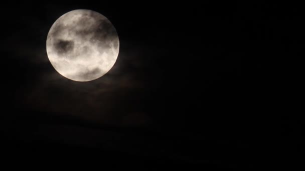 Місяць Між Хмарами Монтсерраті Барселона Іспанія — стокове відео
