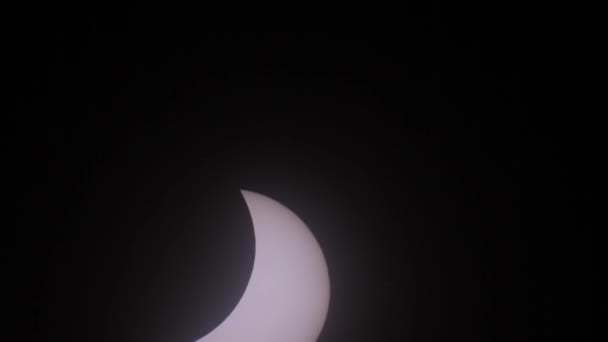 Eclipse Solar Entre Nubes Bergueda Barcelona España — Vídeo de stock