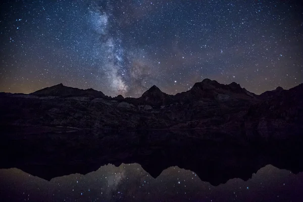 Nuit Été Sous Voie Lactée Lac Ibon Estanes Aragon Pyrénées — Photo