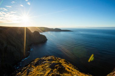 Nordkapp, Norveç 'te sonbahar günbatımı ve manzara
