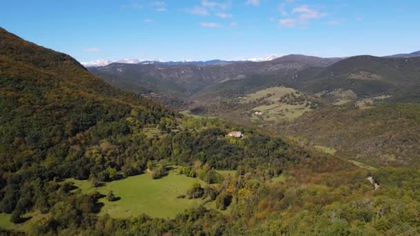 Scena Lotnicza Dronem Jesiennego Krajobrazu Garrotxa Girona Hiszpania Uhd — Wideo stockowe