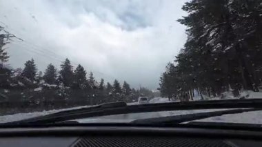 Les Angles, Fransa; 27 Aralık 2025: Pireneler 'deki Les Angles kayak merkezine gitmek