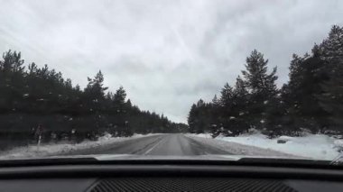 Les Angles, Fransa; 27 Aralık 2025: Pireneler 'deki Les Angles kayak merkezine gitmek