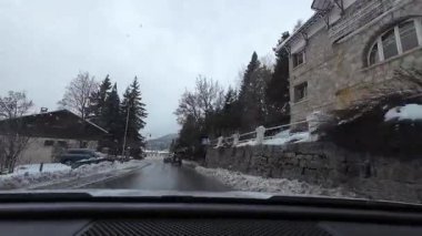 Les Angles, Fransa; 27 Aralık 2025: Pireneler 'deki Les Angles kayak merkezine gitmek