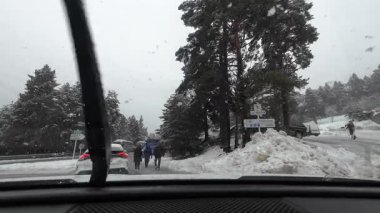 Les Angles, Fransa; 27 Aralık 2025: Pireneler 'deki Les Angles kayak merkezine gitmek