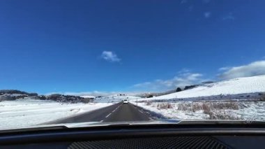 Les Angles, Fransa; 27 Aralık 2025: Pireneler 'deki Les Angles kayak merkezine gitmek