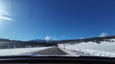 Les Angles, Fransa; 27 Aralık 2025: Pireneler 'deki Les Angles kayak merkezine gitmek