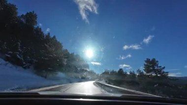 Les Angles, Fransa; 27 Aralık 2025: Pireneler 'deki Les Angles kayak merkezine gitmek