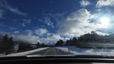 Les Angles, Fransa; 27 Aralık 2025: Pireneler 'deki Les Angles kayak merkezine gitmek