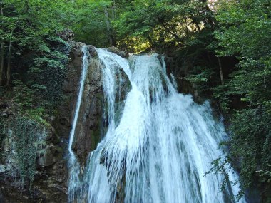 Kırım'da dağ şelalesi Jur-Jur.