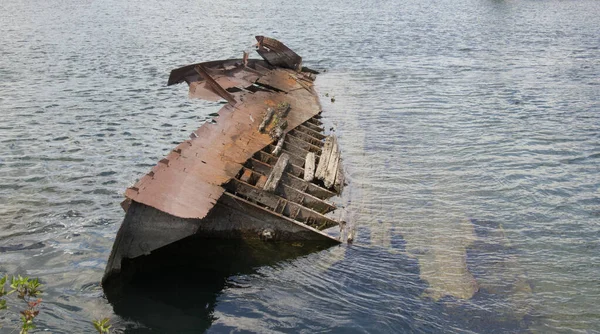 Bir yaz gününde şehir manzarası