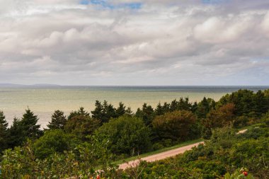 Atlantik okyanusuna bakan kayalıklar