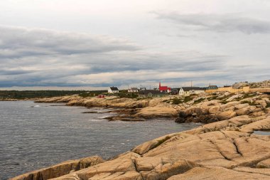 Atlantik okyanusuna bakan kayalıklar