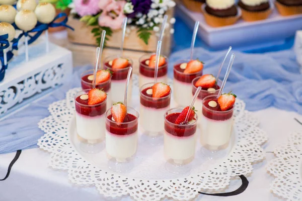Beautiful Sweets Dessert Plate Close — Stock Photo, Image