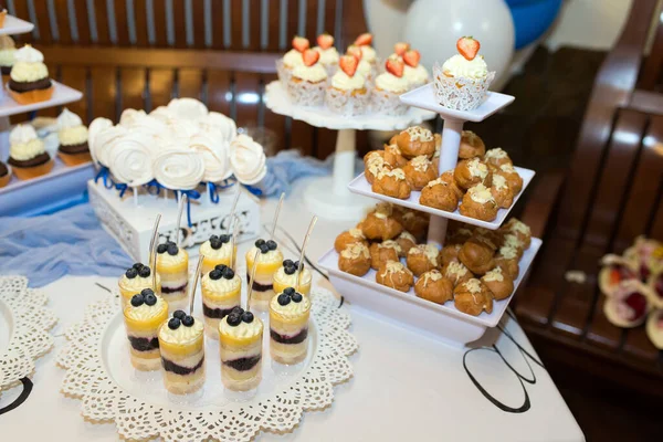 Assorted Decorated Sweets Wedding Party — Stock Photo, Image