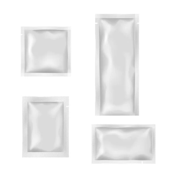 Sobres blancos en blanco para toallitas húmedas, salsas o especias, envases plásticos rectangulares sellados con fácil desgarro — Archivo Imágenes Vectoriales