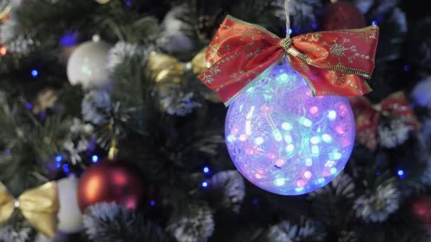 圣诞树，除夕夜 — 图库视频影像