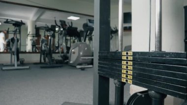 Ağırlık kaldırma makinelerinin plakaları