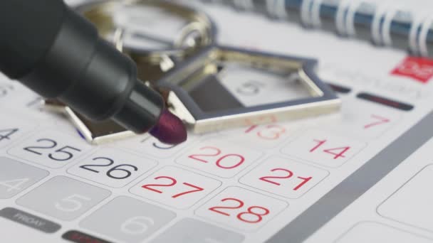 カレンダー選択した日付と家のキー — ストック動画