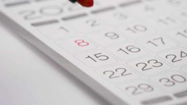 Concetto di scadenza con segno rosso alla data di calendario — Video Stock