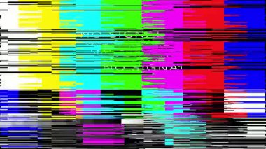 Renkli statik bantlar ekranı bozar ve dinamik bir görsel gürültü yaratır. Her renk birbiriyle çakışıyor ve karışıyor. Bu arada bir metin örtüsü merkezde kalıyor. Odaklanma ve algı zorlaşıyor..