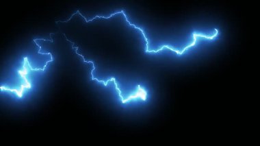 Parlak mavi şimşekler karanlık gökyüzünü delip geçerek atmosferde dramatik zıtlıklar yaratıyor. Sahne, fırtınanın şiddetini ve gücünü yakalar..