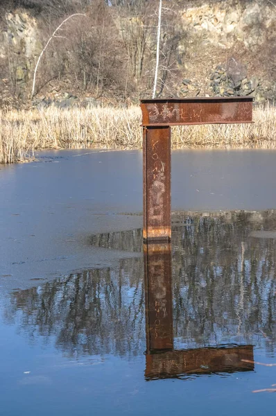 Gammal Övergiven Stenbrott Basalt Gruva Översvämmad Med Vatten Strzegom Polen — Stockfoto