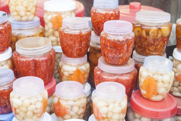 Conserved chili and garlic — Stock Photo, Image