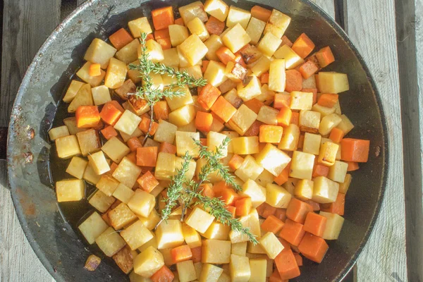 Fried dices havuç ve İsveçli