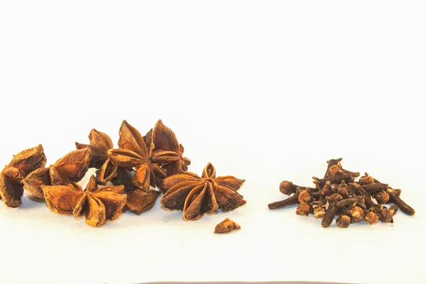 Star anis and clove — Stock Photo, Image