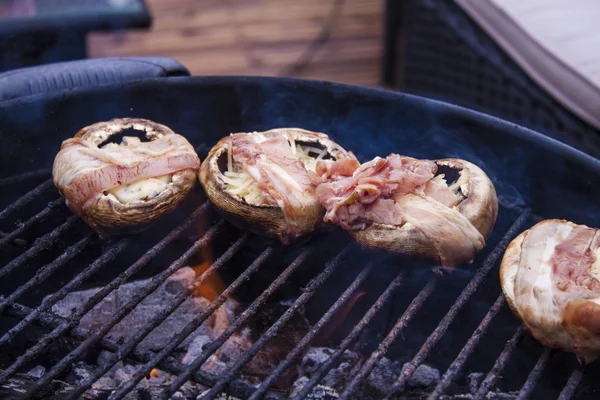 Doldurulmuş petrol ızgara