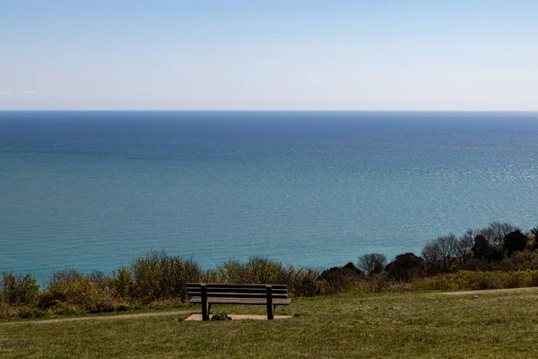 Banco Com Vista Para Mar Costa Sussex — Fotografia de Stock