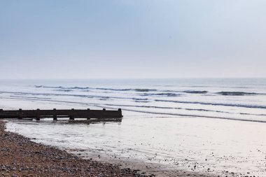 Sussex Sahili 'ndeki Shoreham Sahili' nde Sabah Görüşü