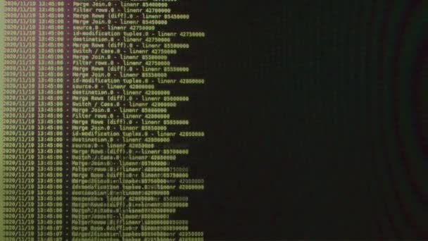Желтый Программный Код Двигается Черном Мониторе Внедрение Компьютера Динамический Запуск — стоковое видео