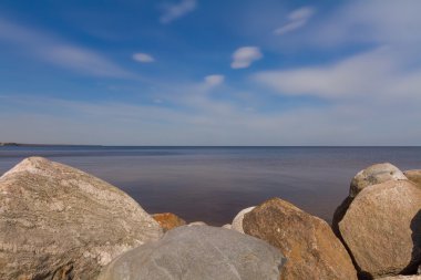 kayalık deniz kıyısı