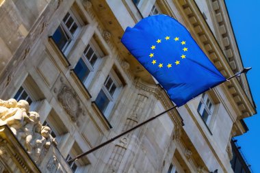 Budapeşte şehir salonunda Avrupa Birliği bayrağı