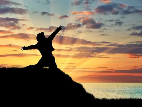 Silhouet van gelukkig man — Stockfoto